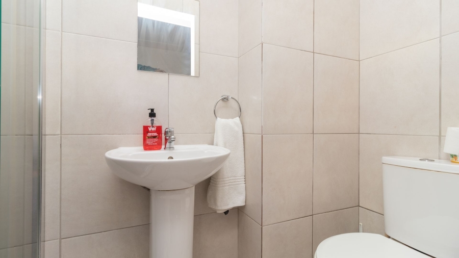 2 Bedroom Property for Sale in Parklands Western Cape